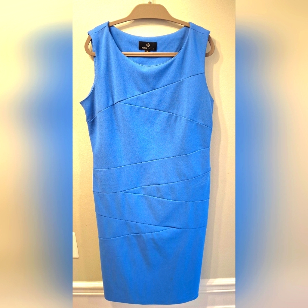 Ronni Nicole Blue Sleeveless Dress